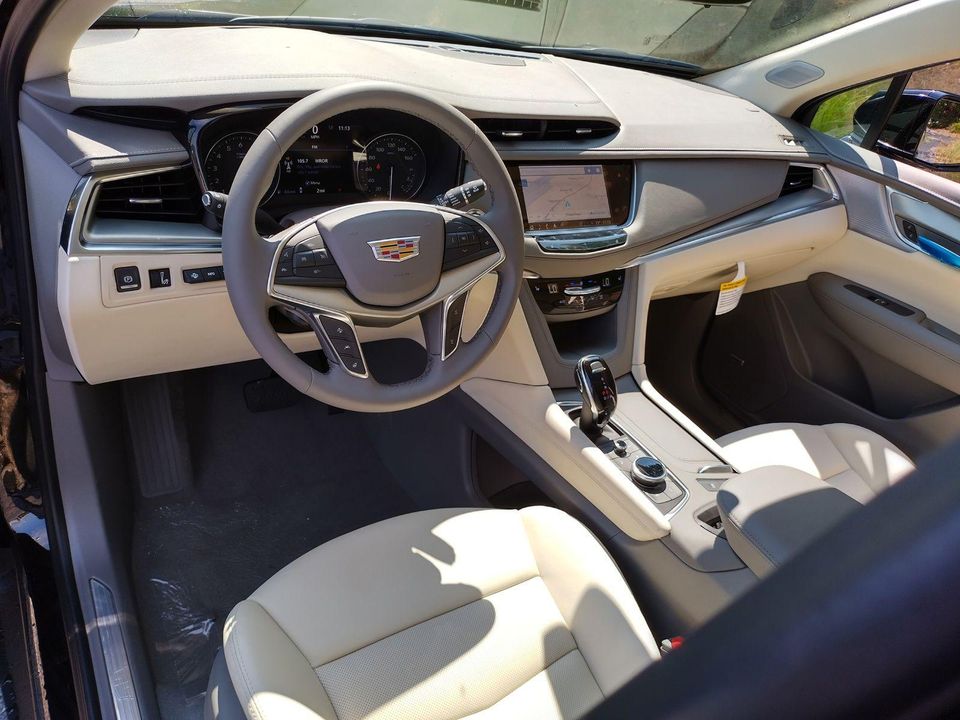 2025 Cadillac XT5