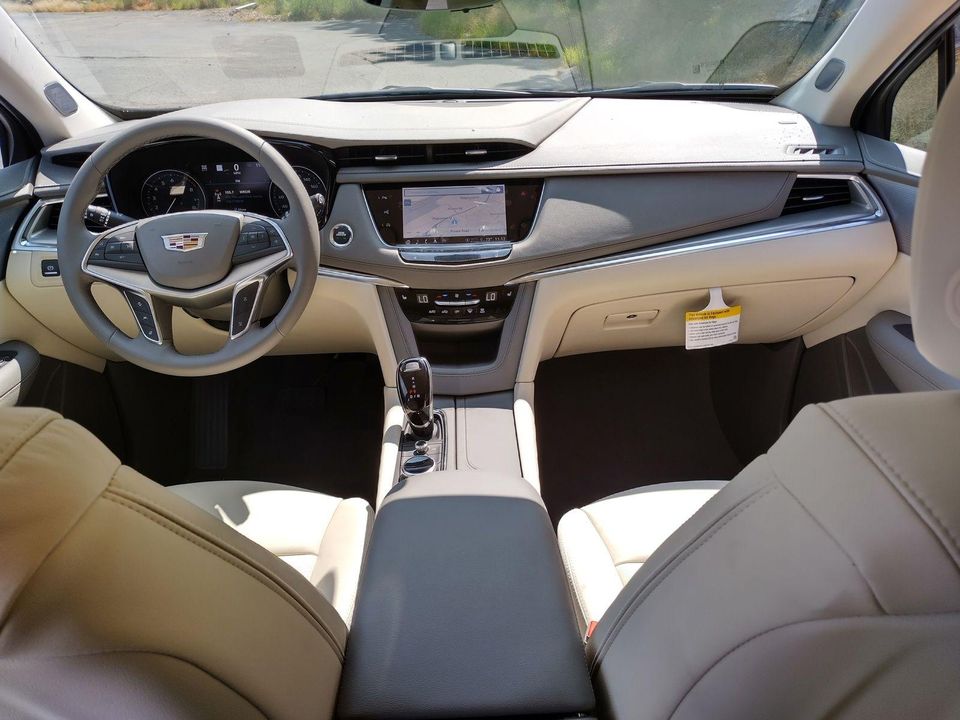 2025 Cadillac XT5