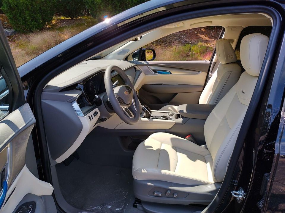 2025 Cadillac XT5