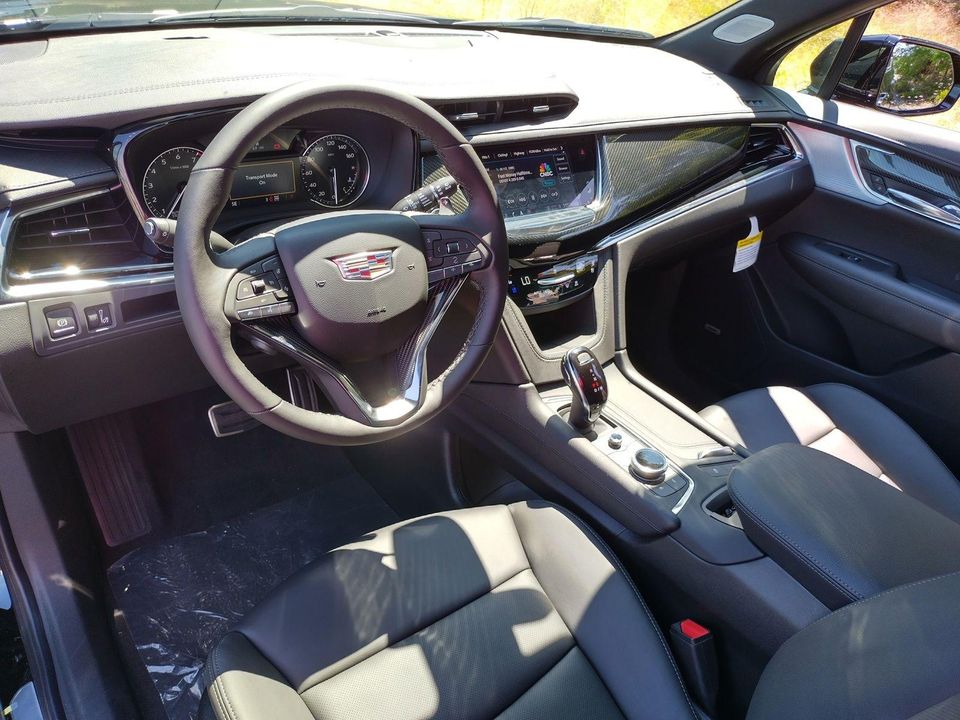 2025 Cadillac XT6