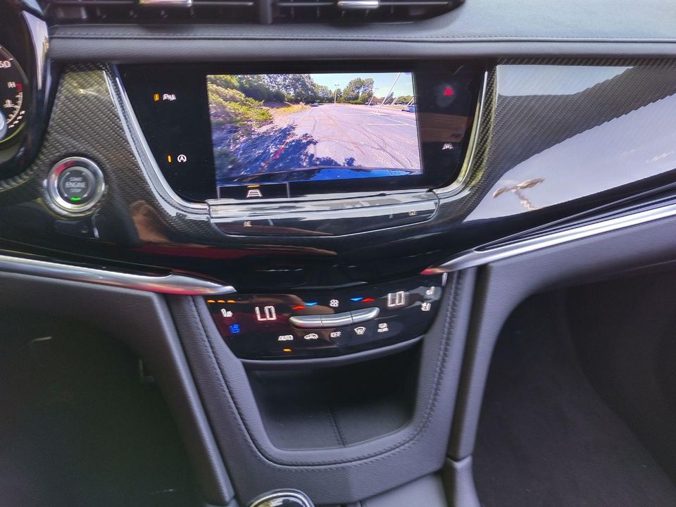 2025 Cadillac XT6