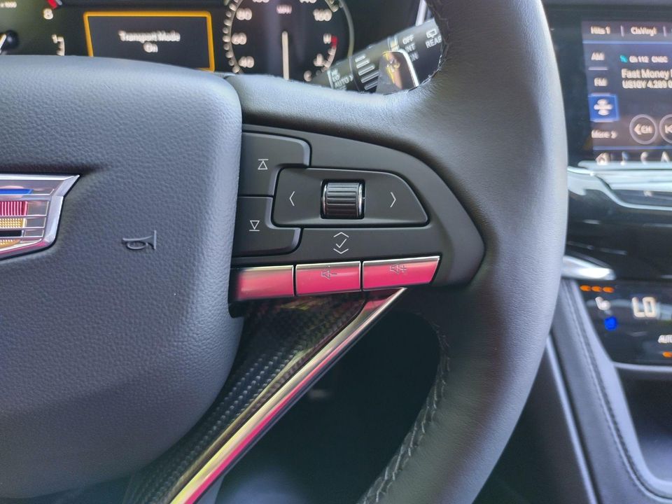 2025 Cadillac XT6