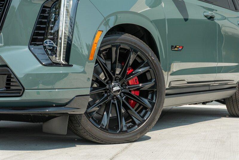 2025 Cadillac Escalade-V