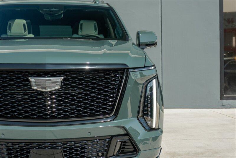 2025 Cadillac Escalade-V