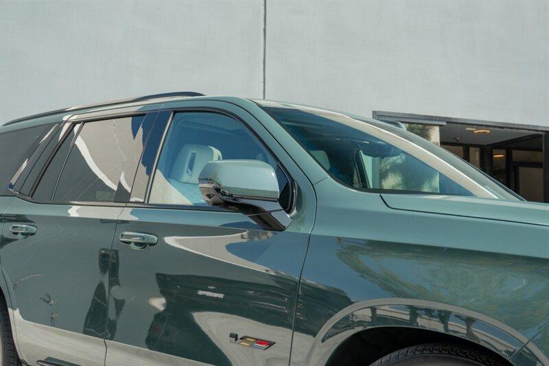 2025 Cadillac Escalade-V