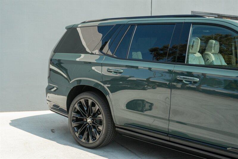 2025 Cadillac Escalade-V