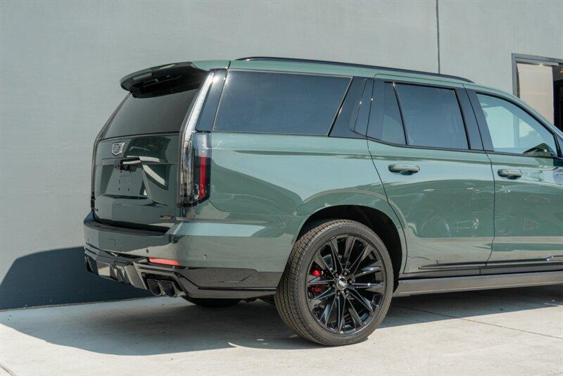 2025 Cadillac Escalade-V