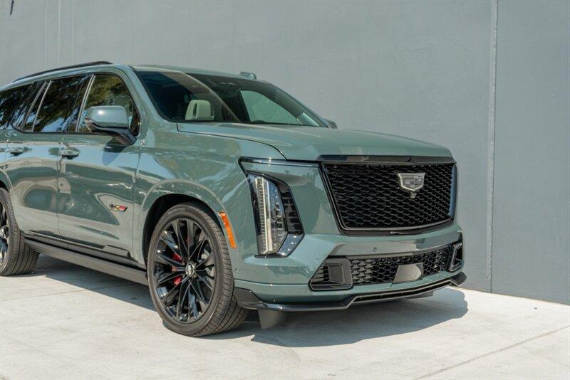 2025 Cadillac Escalade-V