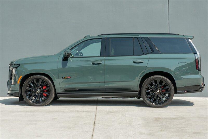 2025 Cadillac Escalade-V
