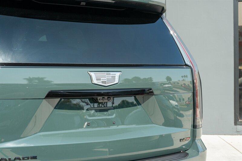 2025 Cadillac Escalade-V