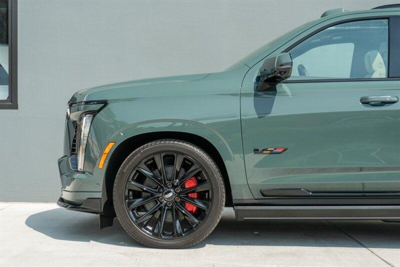 2025 Cadillac Escalade-V
