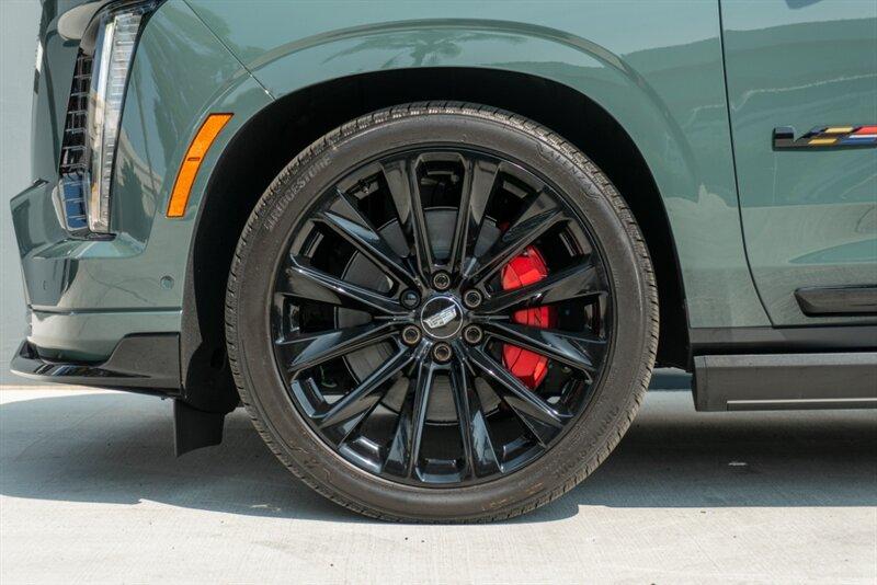2025 Cadillac Escalade-V