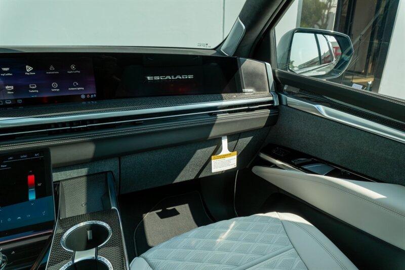 2025 Cadillac Escalade-V