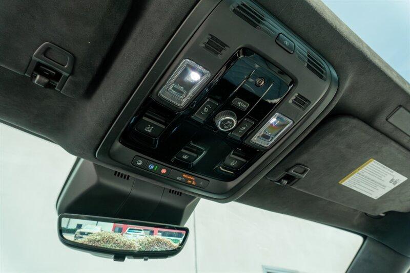 2025 Cadillac Escalade-V