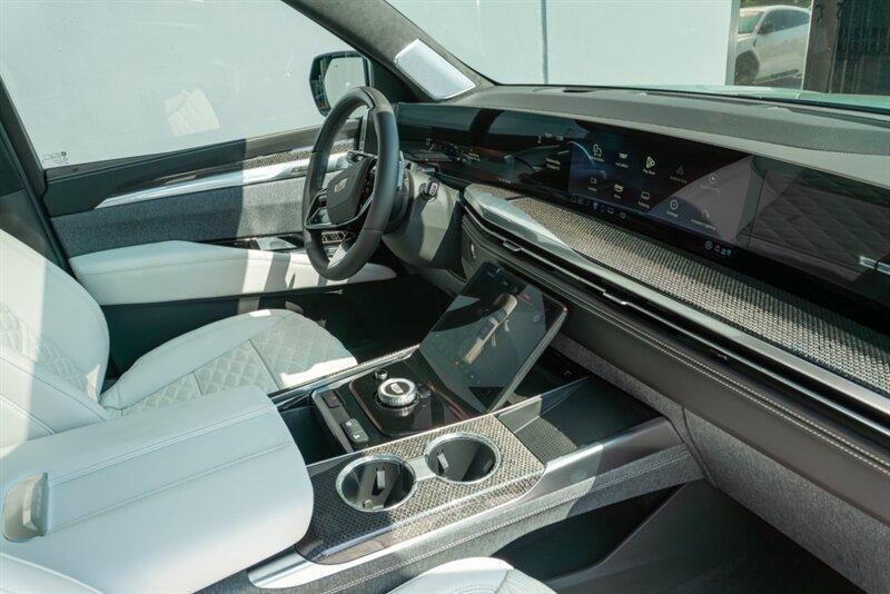 2025 Cadillac Escalade-V