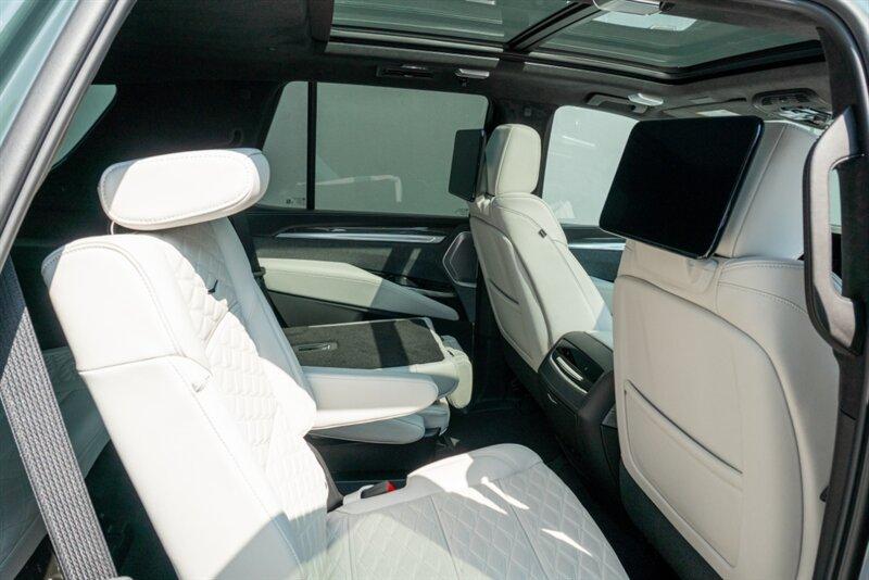 2025 Cadillac Escalade-V