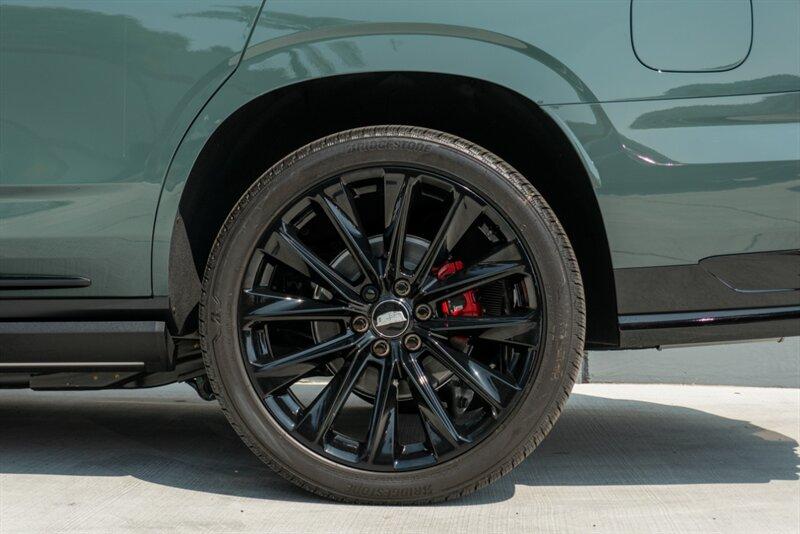 2025 Cadillac Escalade-V
