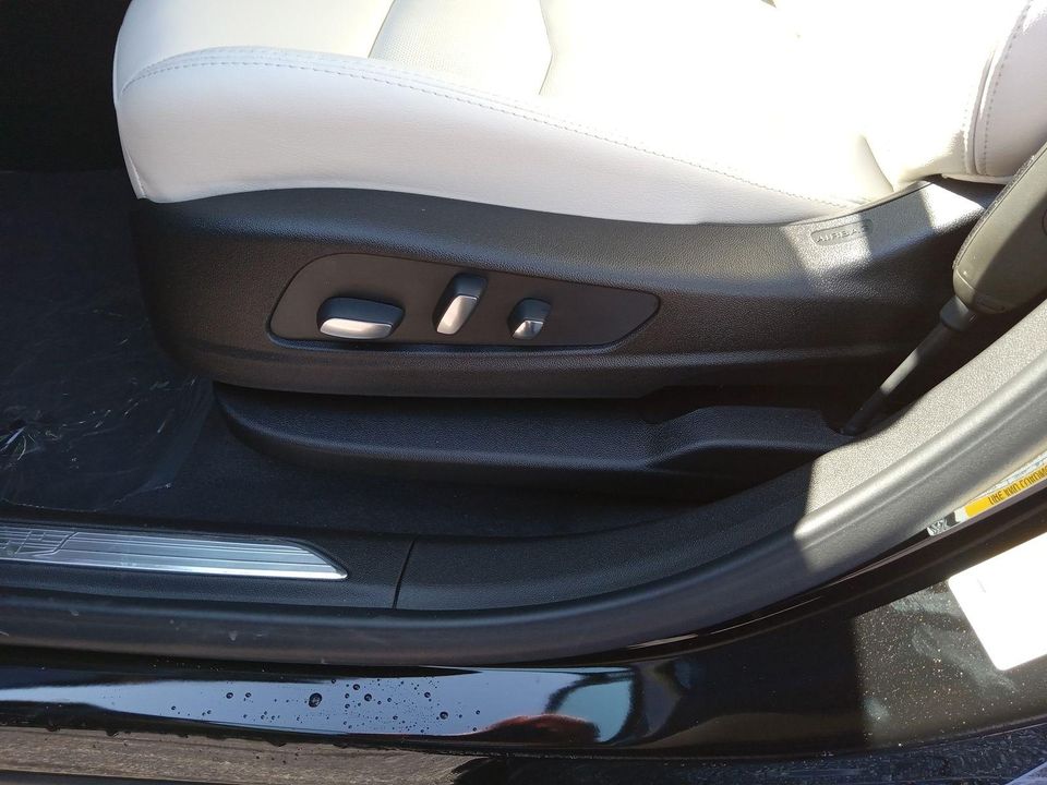 2025 Cadillac XT5