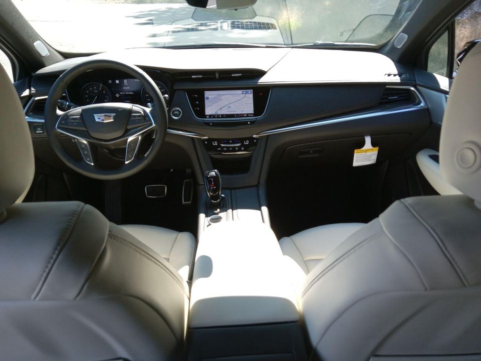 2025 Cadillac XT5