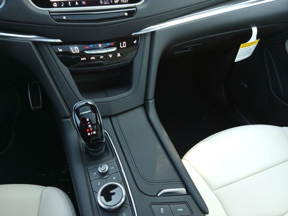 2025 Cadillac XT5