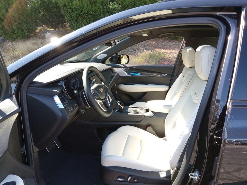 2025 Cadillac XT5