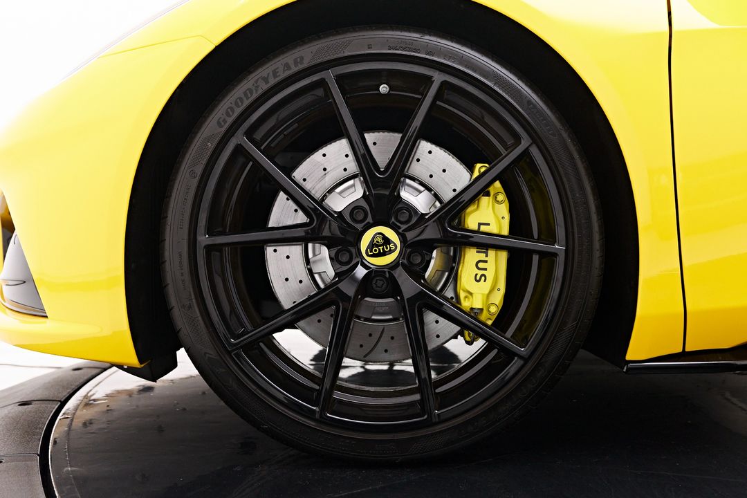 2024 Lotus Emira
