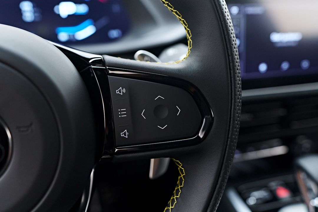 2024 Lotus Emira