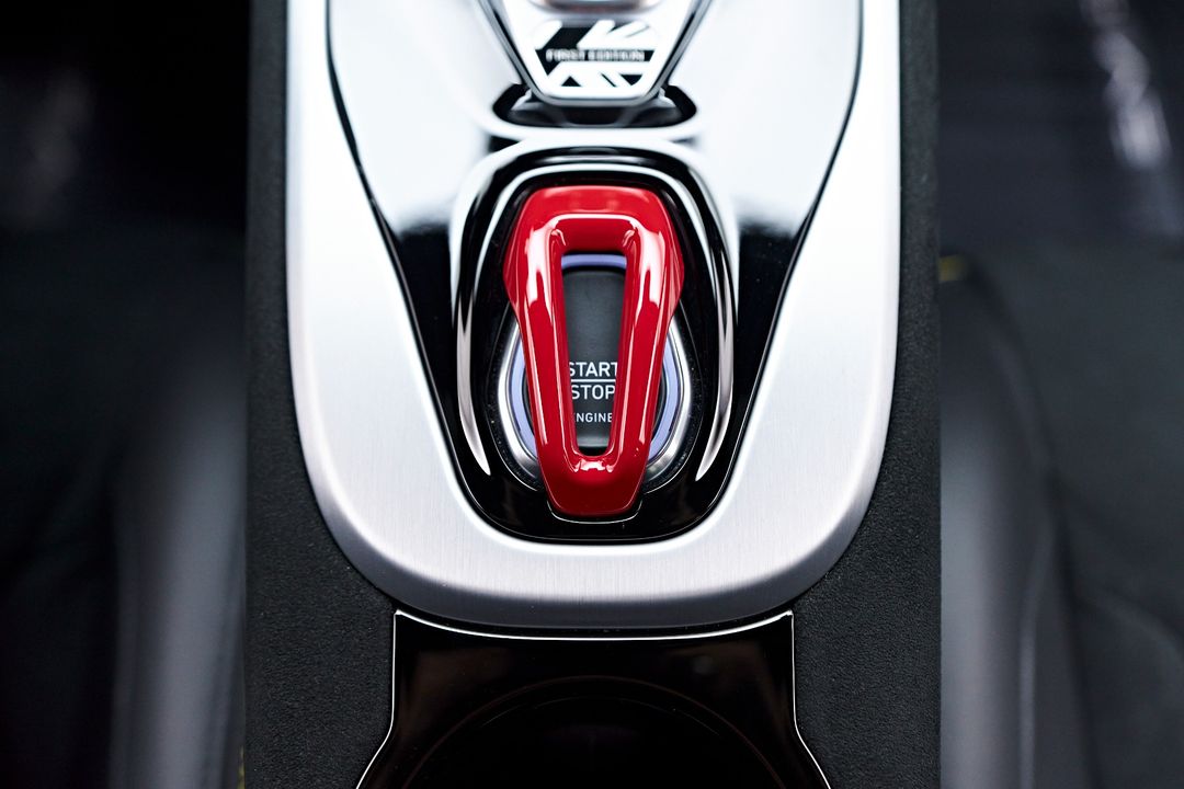 2024 Lotus Emira