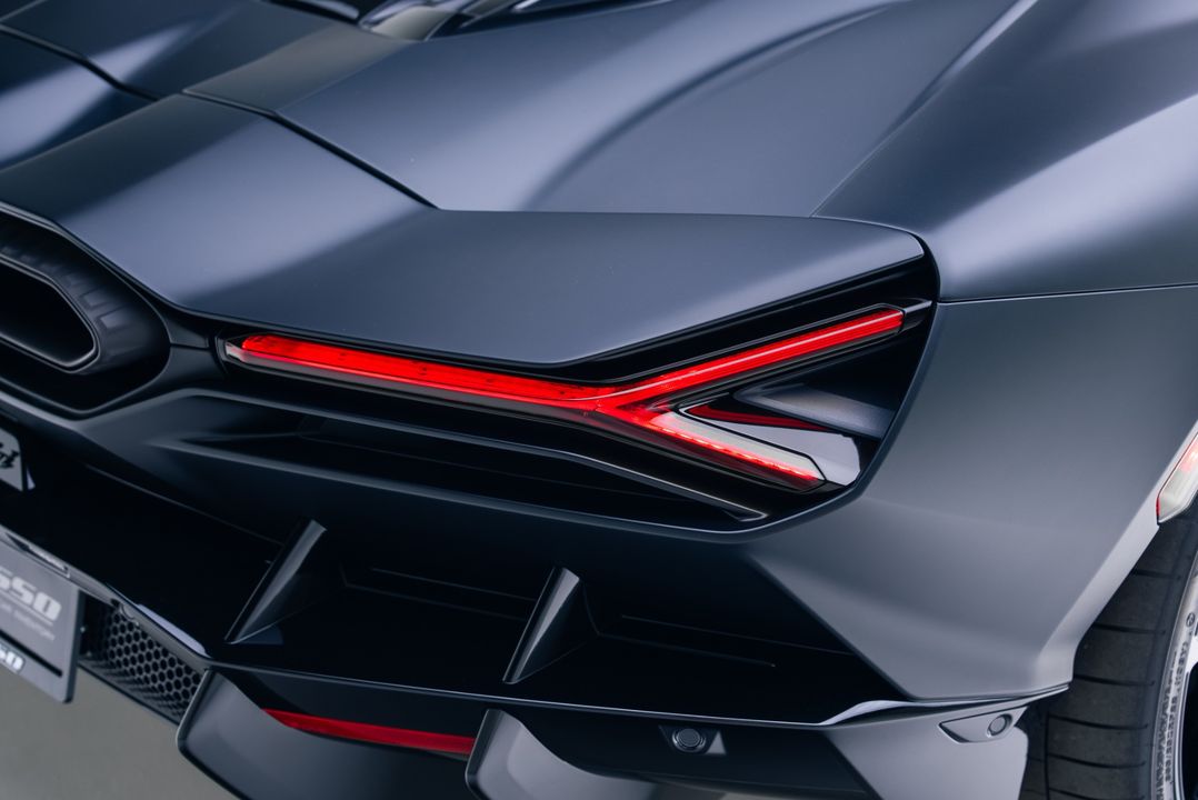 2024 Lamborghini Revuelto