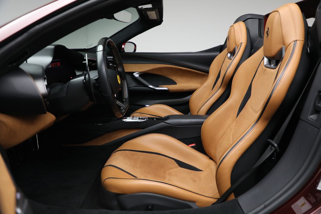 2024 Ferrari 296 GTS
