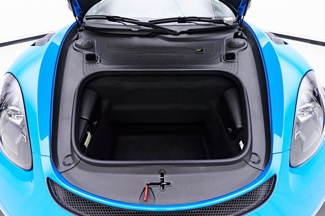 2024 Porsche 718 Cayman