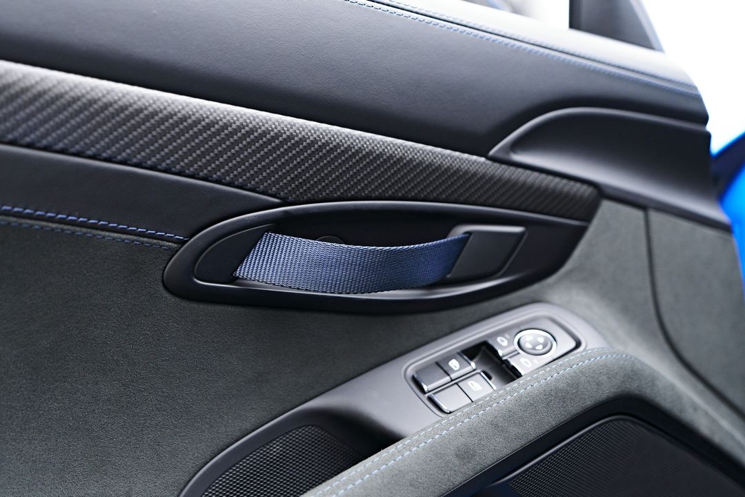 2024 Porsche 718 Cayman