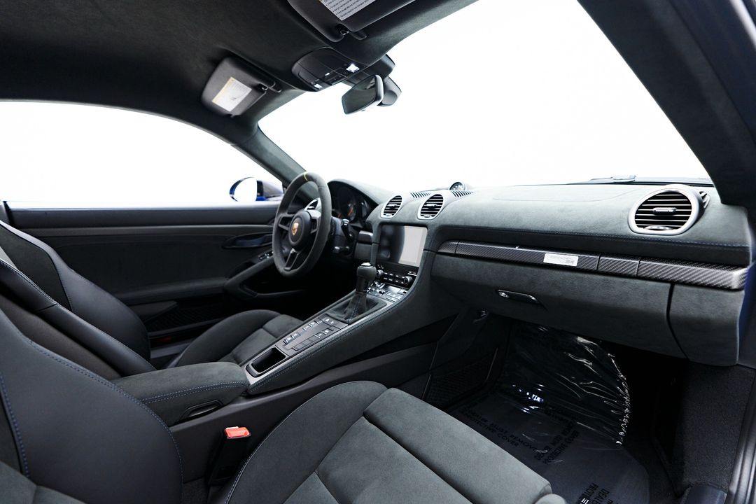 2024 Porsche 718 Cayman