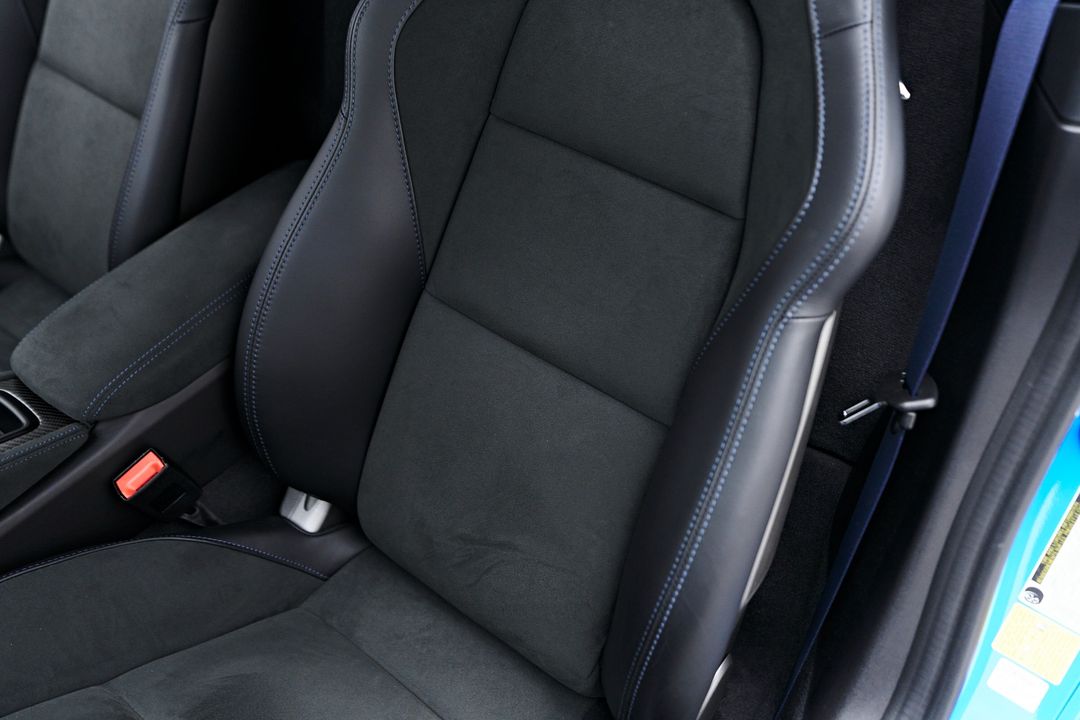 2024 Porsche 718 Cayman