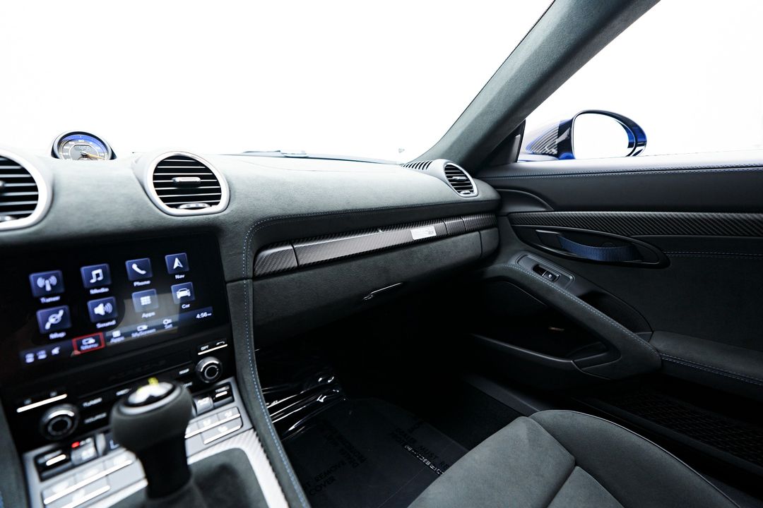 2024 Porsche 718 Cayman