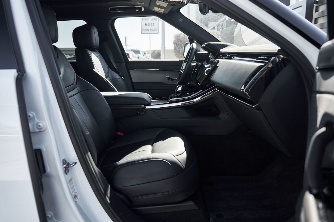 2025 Land Rover Range Rover Sport