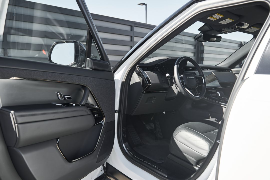 2025 Land Rover Range Rover Sport