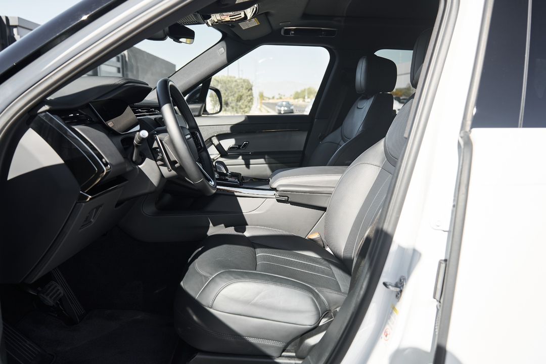 2025 Land Rover Range Rover Sport