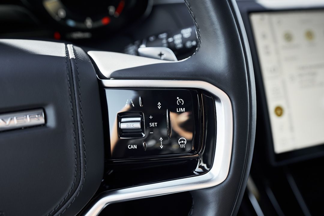 2025 Land Rover Range Rover Sport