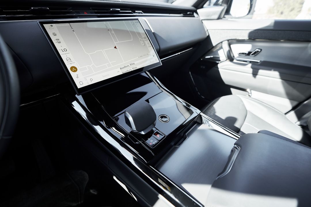 2025 Land Rover Range Rover Sport