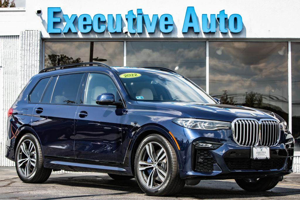 2022 BMW X7