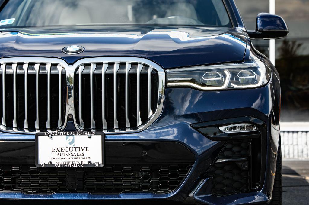 2022 BMW X7