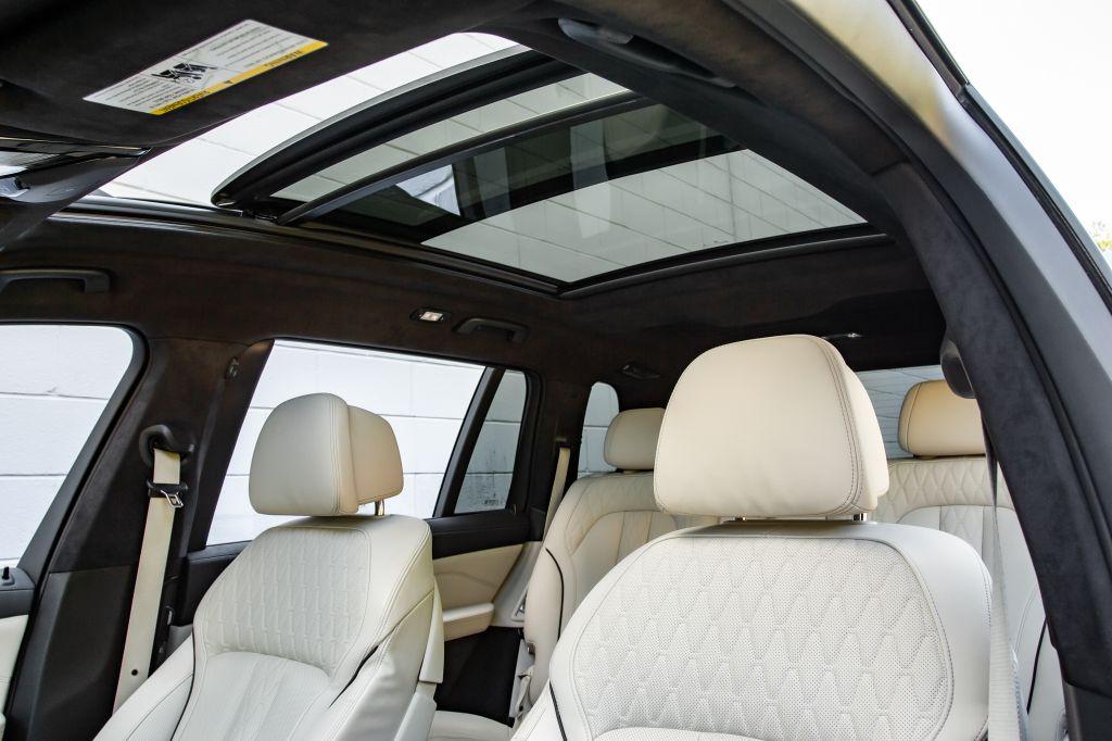 2022 BMW X7