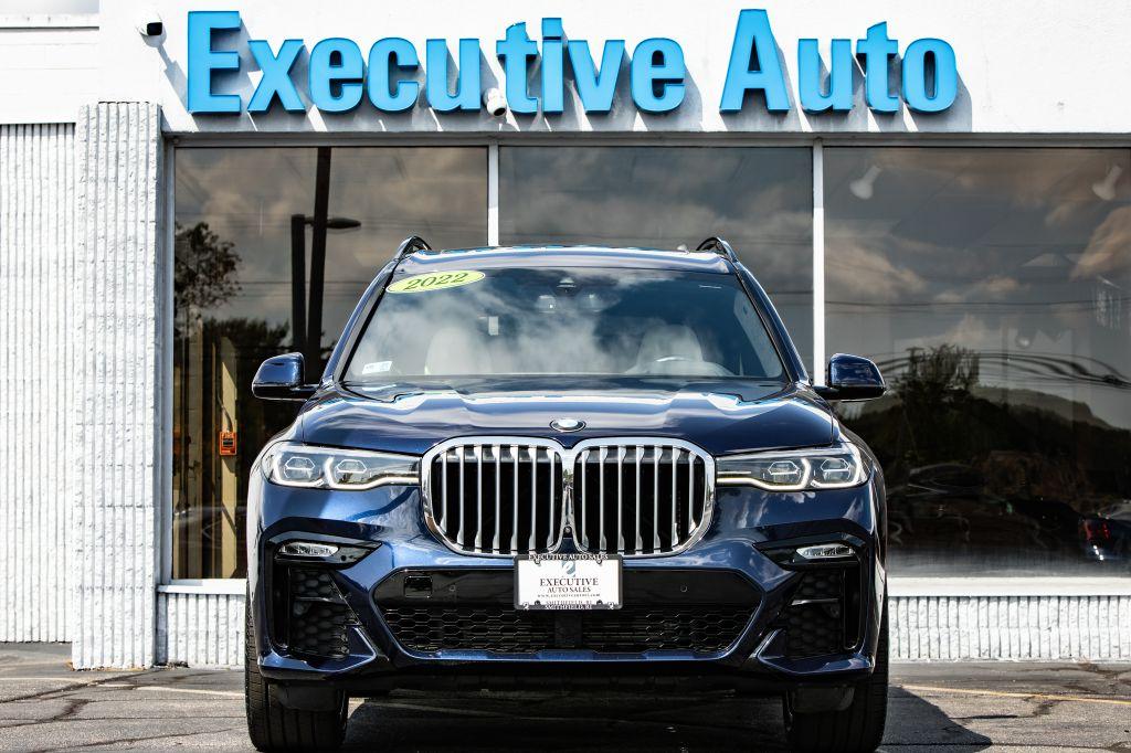 2022 BMW X7