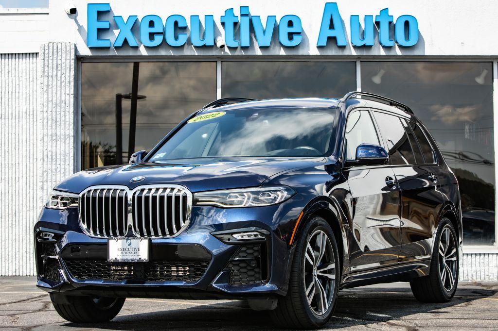 2022 BMW X7