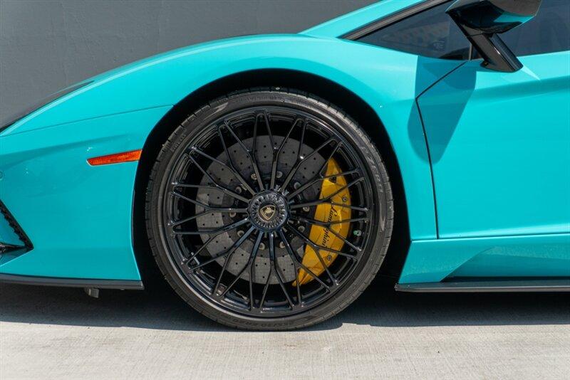 2018 Lamborghini Aventador