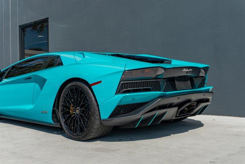 2018 Lamborghini Aventador