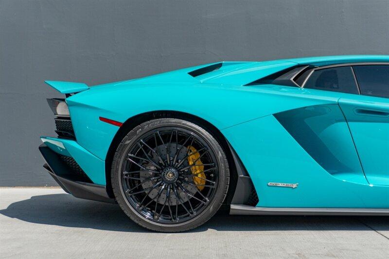 2018 Lamborghini Aventador