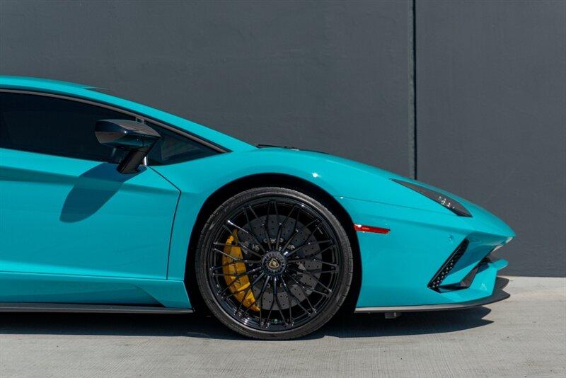 2018 Lamborghini Aventador