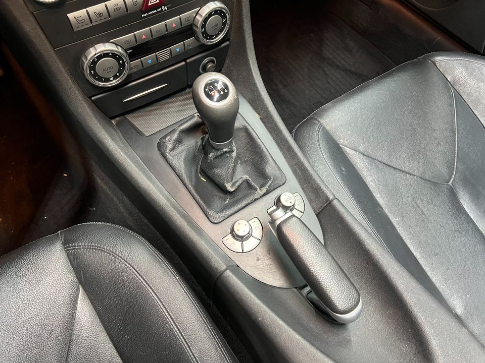 2005 Mercedes-Benz SLK